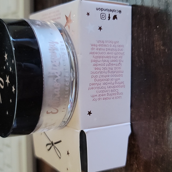 Powder - Picture 2 of 3